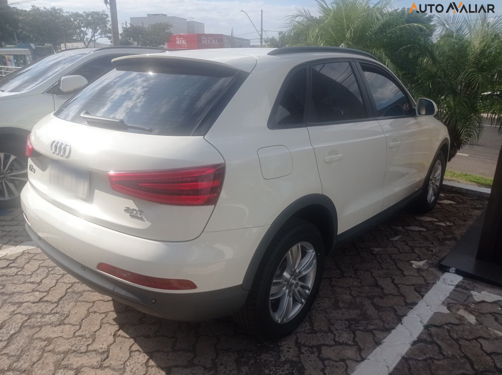 AUDI Q3 2.0 TFSI AMBIENTE QUATTRO 4P GASOLINA S TRONIC