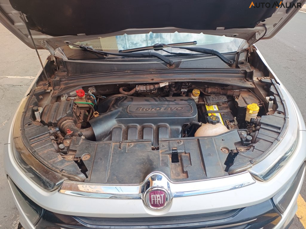 FIAT TORO 1.8 16V EVO FLEX FREEDOM AUTOMATICO