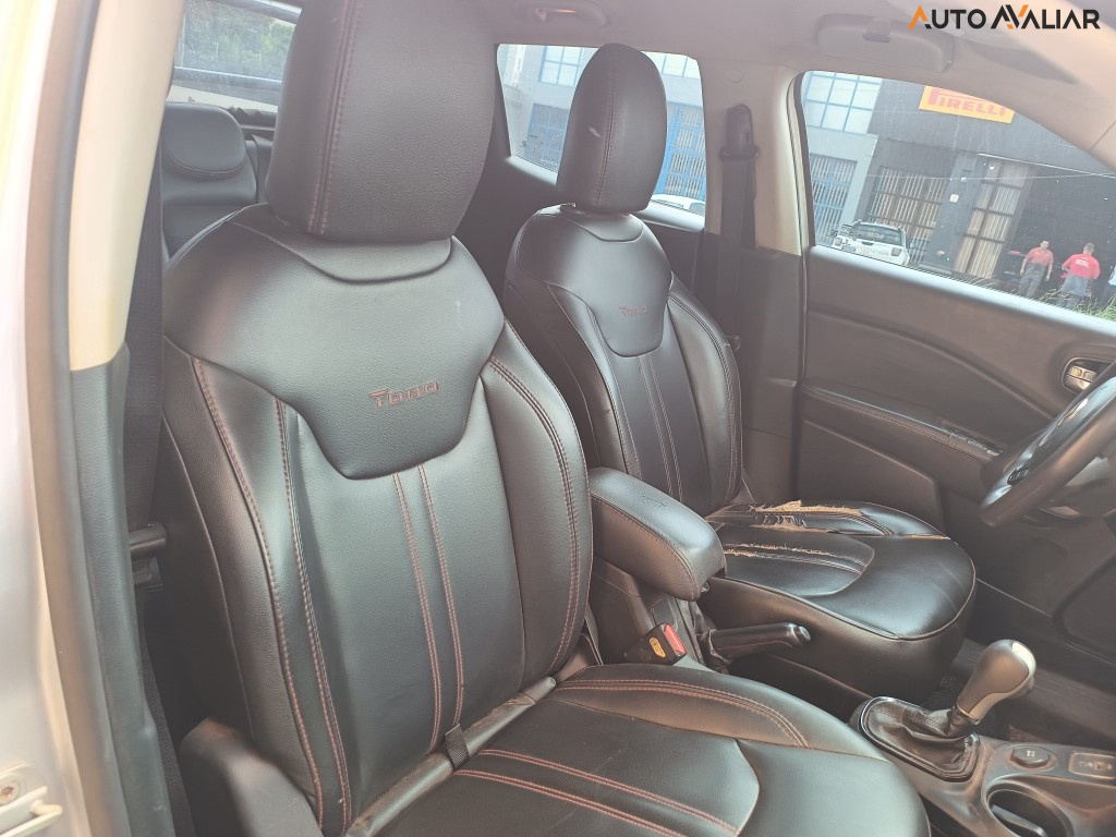 FIAT TORO 1.8 16V EVO FLEX FREEDOM AUTOMATICO