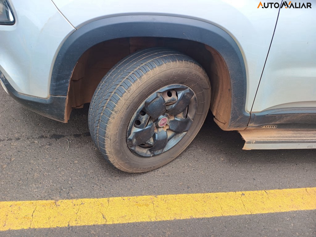 FIAT TORO 1.8 16V EVO FLEX FREEDOM AUTOMATICO