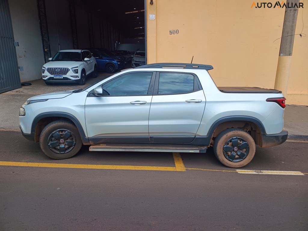 FIAT TORO 1.8 16V EVO FLEX FREEDOM AUTOMATICO