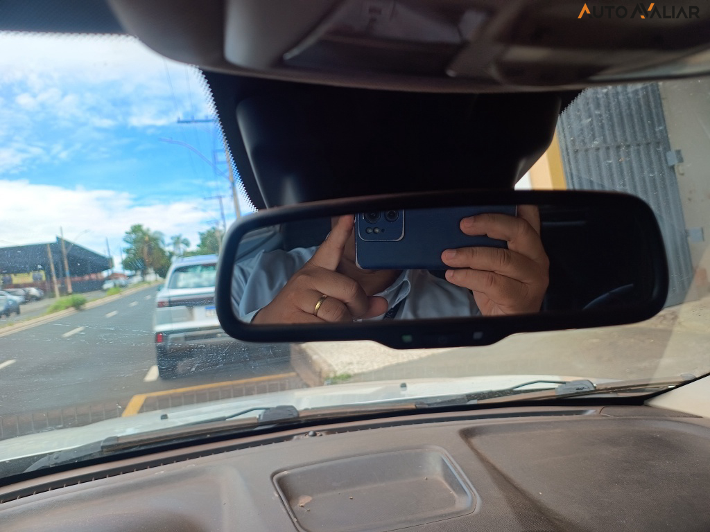 FIAT TORO 1.8 16V EVO FLEX FREEDOM AUTOMATICO