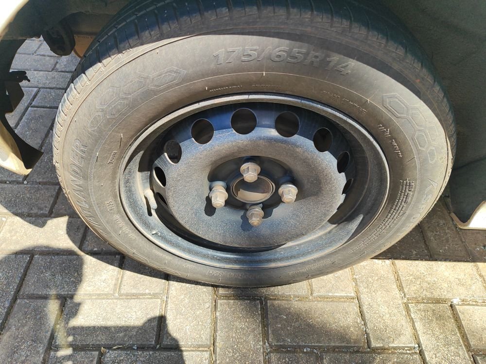 FORD KA 1.0 SE / SE PLUS TI-VCT FLEX 