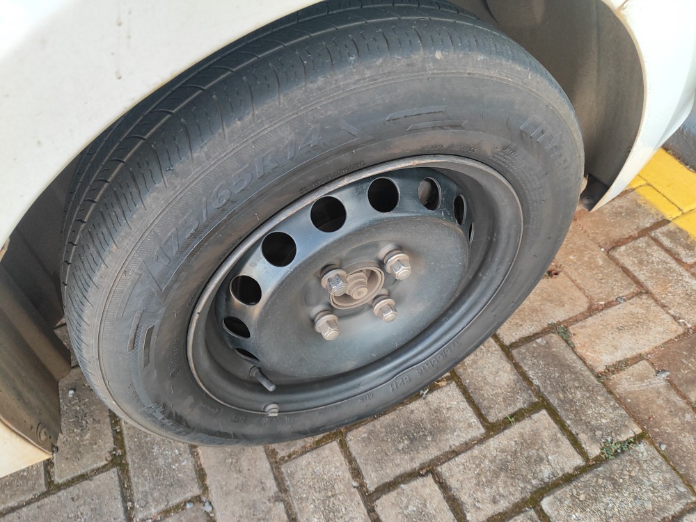 FORD KA 1.0 SE / SE PLUS TI-VCT FLEX 