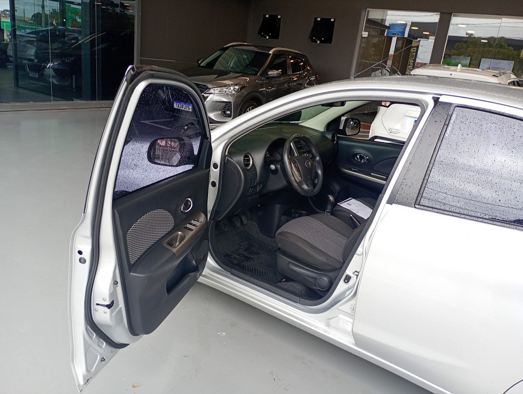 NISSAN MARCH 1.0 SV 12V FLEX 4P MANUAL