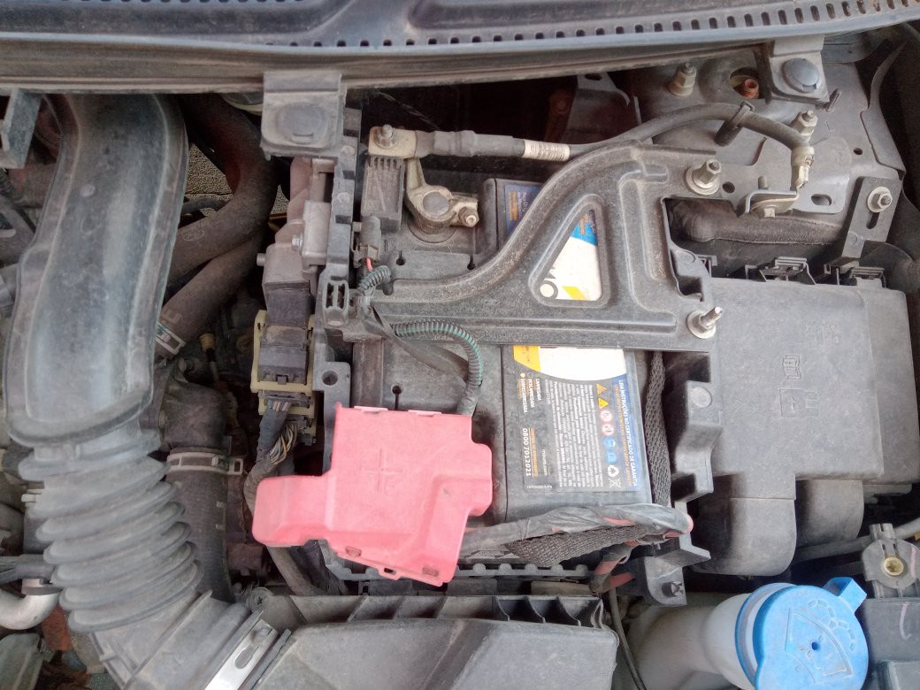 FORD KA 1.0 SE / SE PLUS TI-VCT FLEX