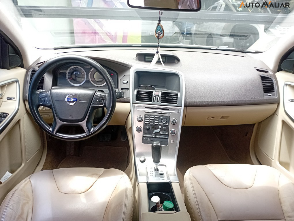 VOLVO XC60 3.0 DYNAMIC AWD TURBO GASOLINA 4P AUTOMATICO