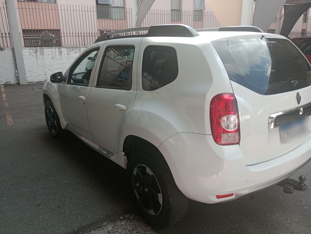 RENAULT DUSTER 2.0 DYNAMIQUE 4X2 16V FLEX 4P AUTOMATICO