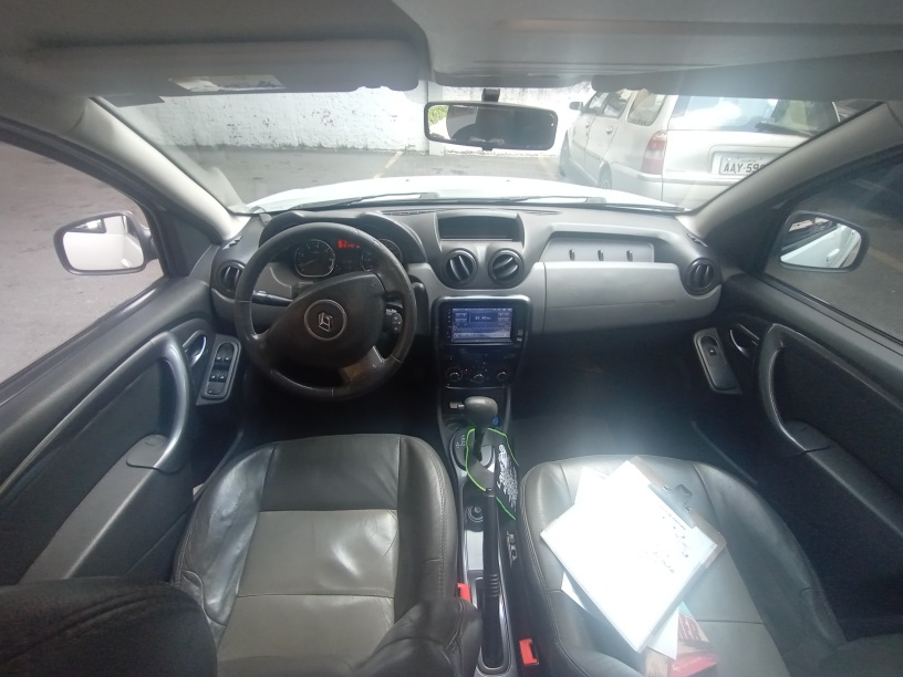 RENAULT DUSTER 2.0 DYNAMIQUE 4X2 16V FLEX 4P AUTOMATICO