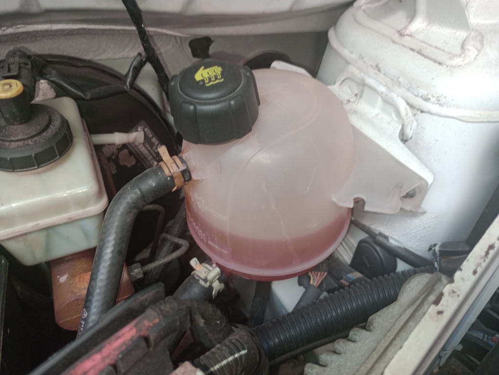 RENAULT DUSTER 2.0 DYNAMIQUE 4X2 16V FLEX 4P AUTOMATICO