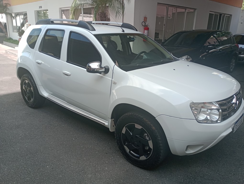 RENAULT DUSTER 2.0 DYNAMIQUE 4X2 16V FLEX 4P AUTOMATICO