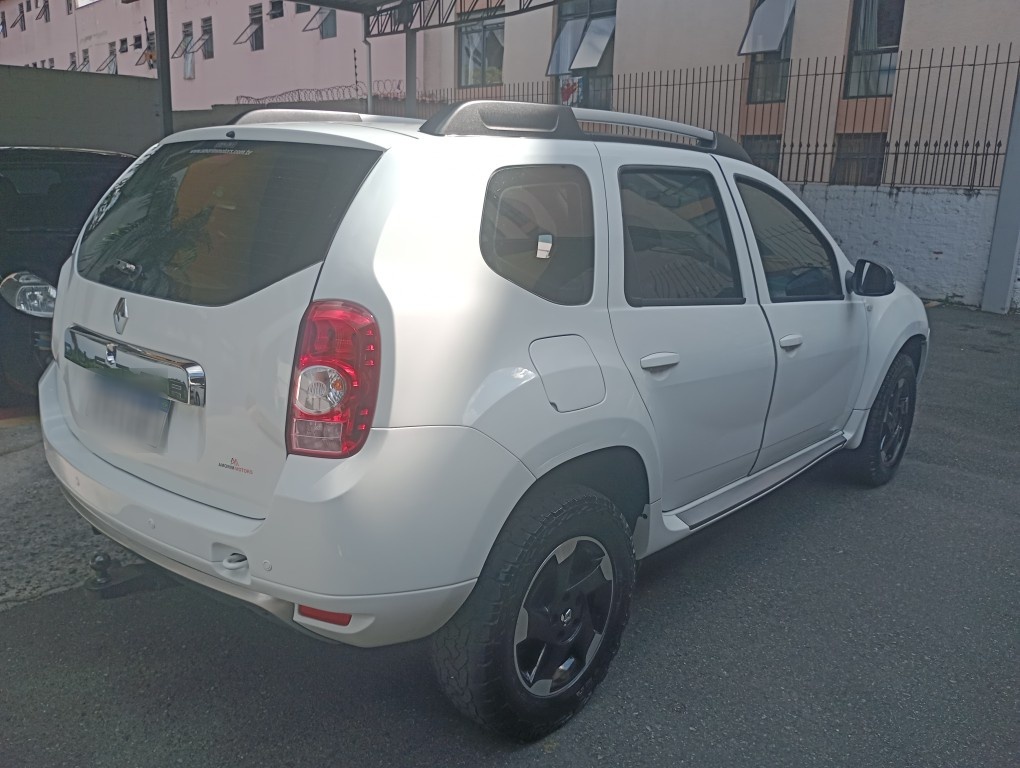 RENAULT DUSTER 2.0 DYNAMIQUE 4X2 16V FLEX 4P AUTOMATICO