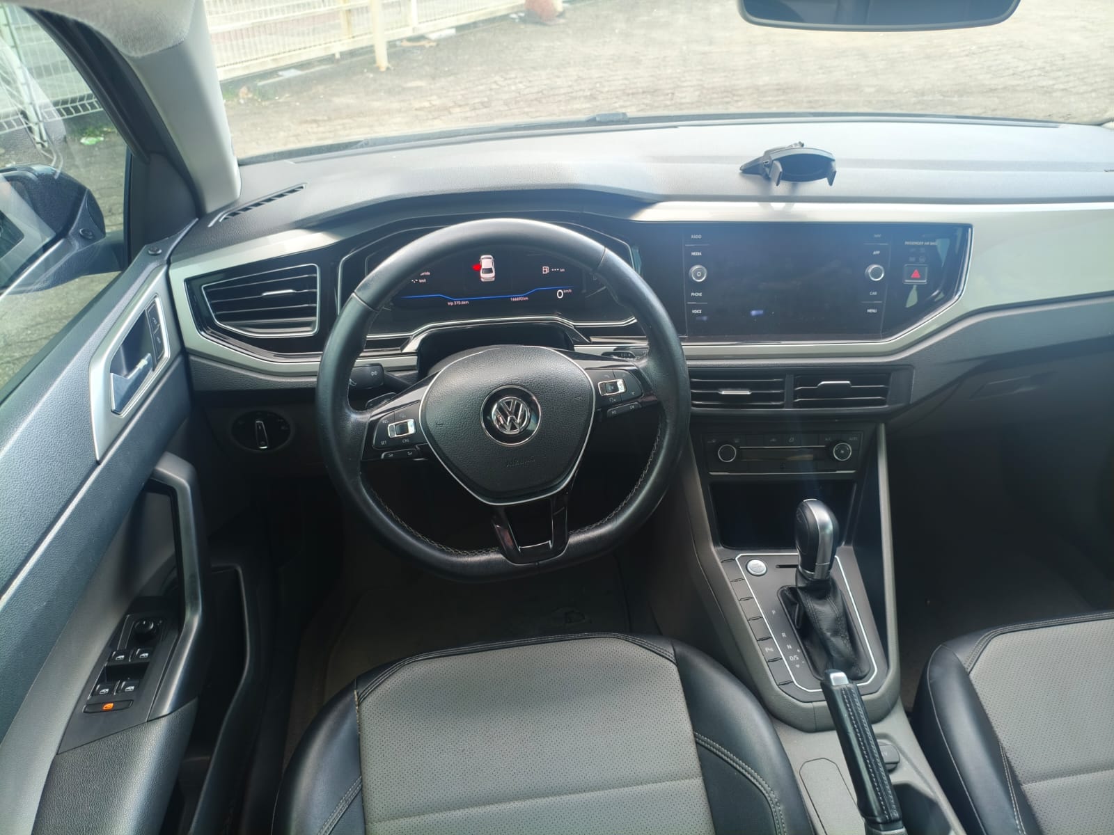VOLKSWAGEN VIRTUS 1.0 200 TSI HIGHLINE AUTOMATICO