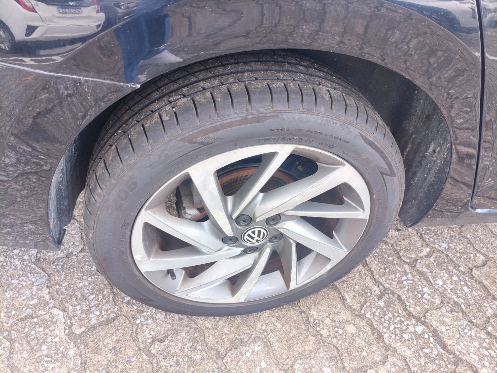 VOLKSWAGEN VIRTUS 1.0 200 TSI HIGHLINE AUTOMATICO