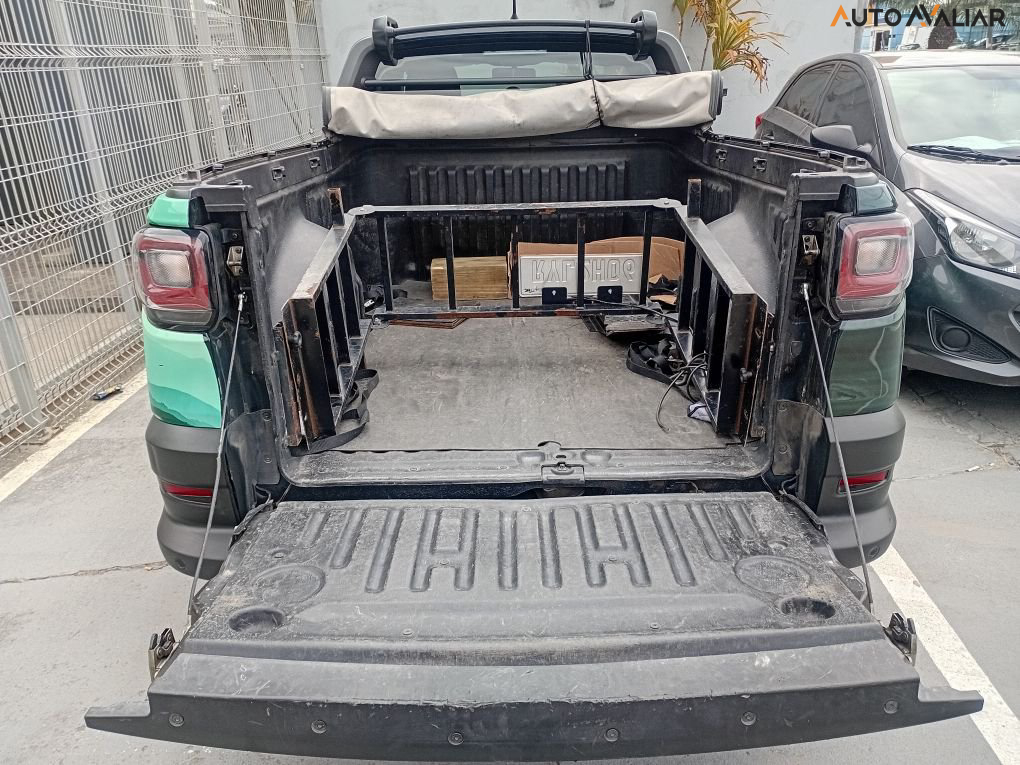 FIAT STRADA 1.3 FIREFLY FLEX FREEDOM CS MANUAL