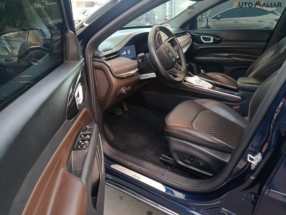 JEEP COMMANDER 2.0 TD380 TURBO DIESEL OVERLAND AT9