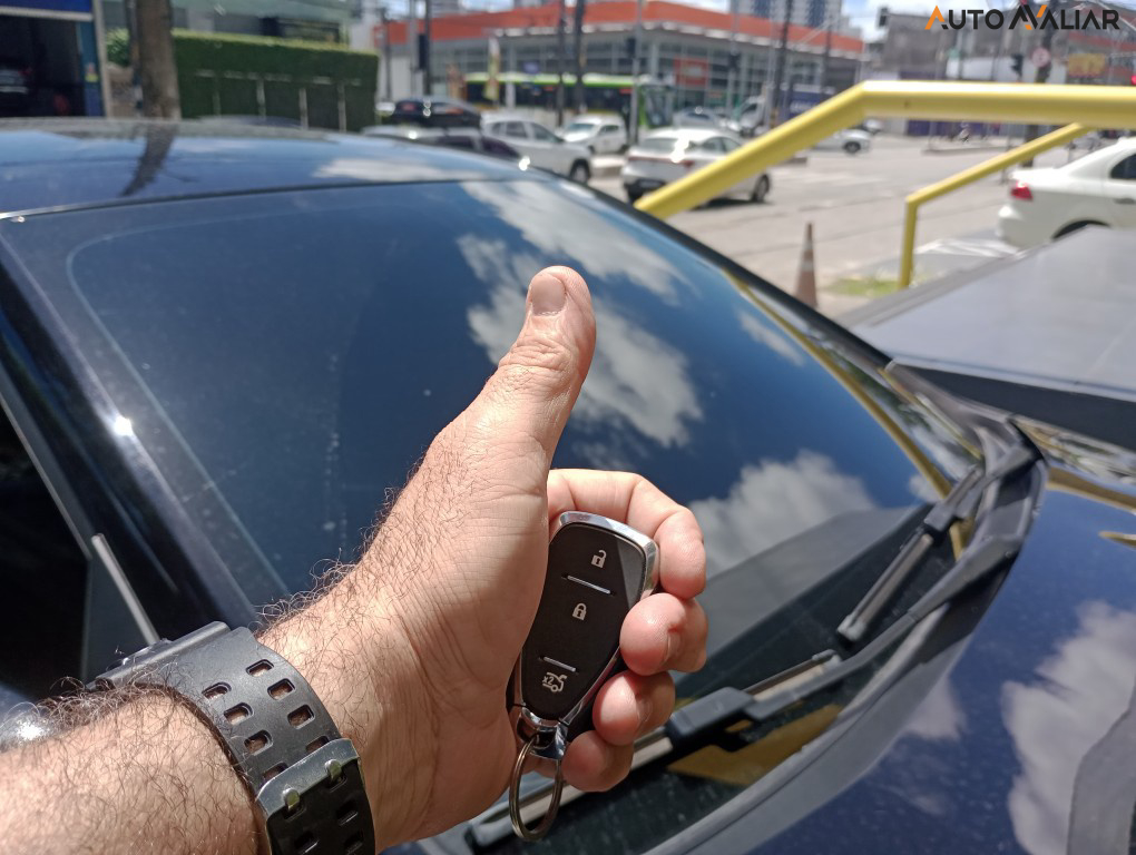 CHEVROLET ONIX 1.0 TURBO FLEX LT MANUAL