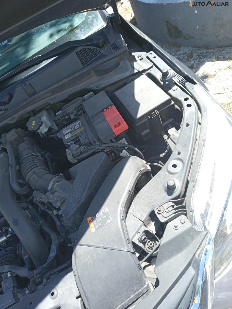 CHEVROLET ONIX 1.0 TURBO FLEX LT MANUAL