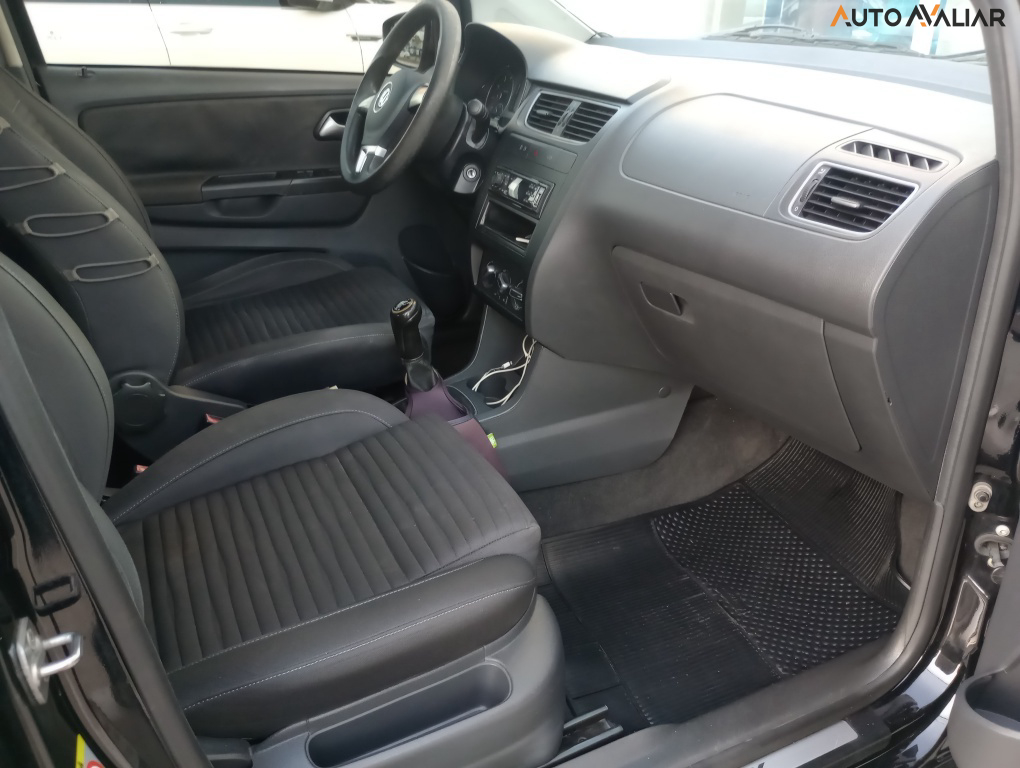 VOLKSWAGEN CROSSFOX 1.6 MI FLEX 8V 4P MANUAL