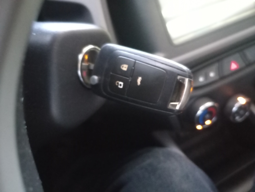 CHEVROLET ONIX 1.4 MPFI LT 8V FLEX 4P MANUAL