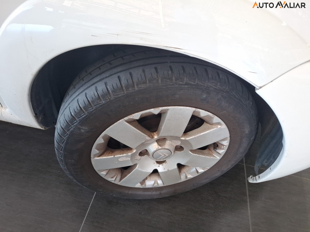 CITROEN C3 1.4 I EXCLUSIVE 8V FLEX 4P MANUAL