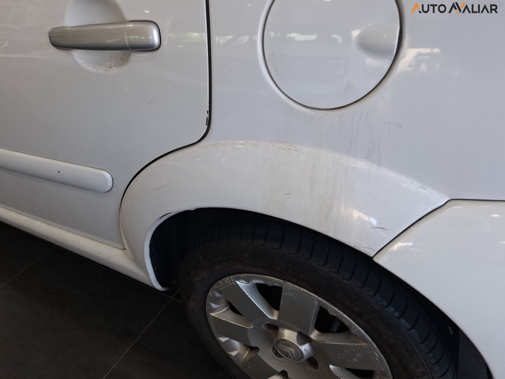 CITROEN C3 1.4 I EXCLUSIVE 8V FLEX 4P MANUAL