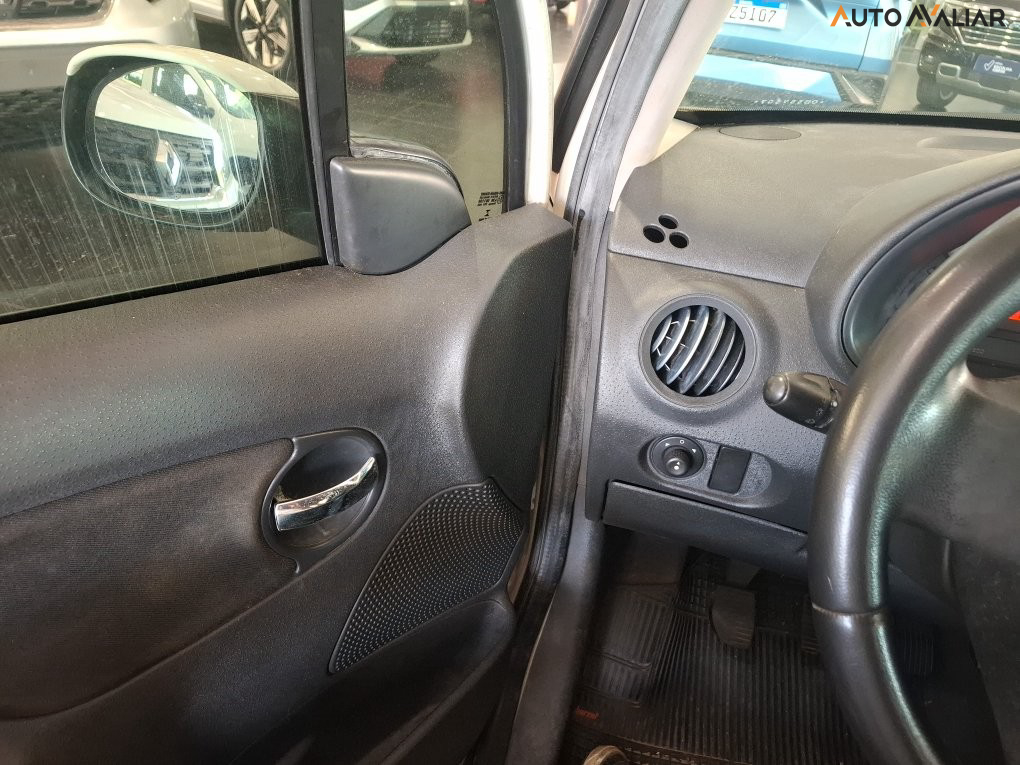 CITROEN C3 1.4 I EXCLUSIVE 8V FLEX 4P MANUAL