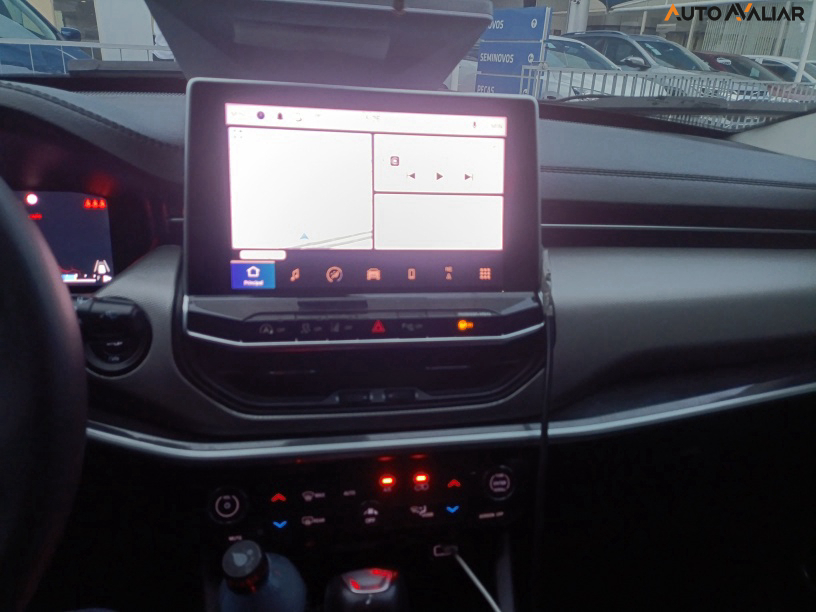 JEEP COMPASS 1.3 T270 TURBO FLEX LONGITUDE AT6