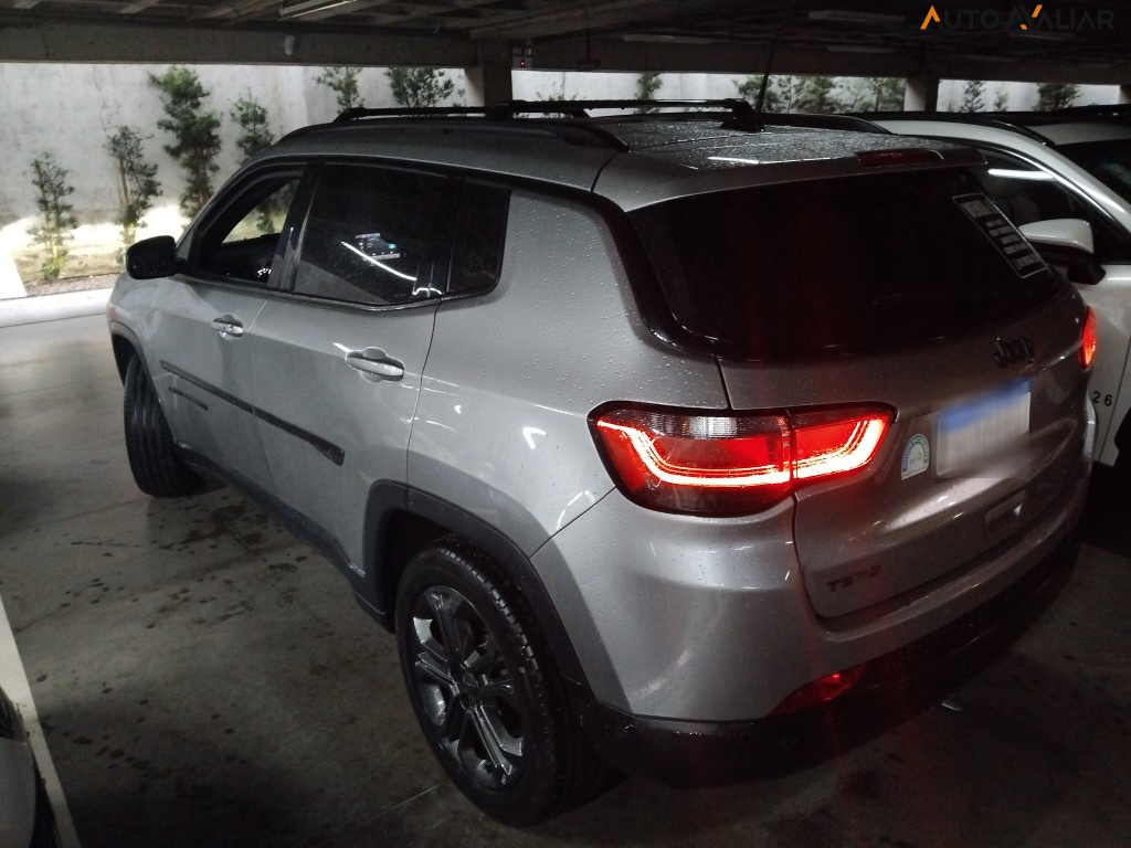 JEEP COMPASS 1.3 T270 TURBO FLEX LONGITUDE AT6