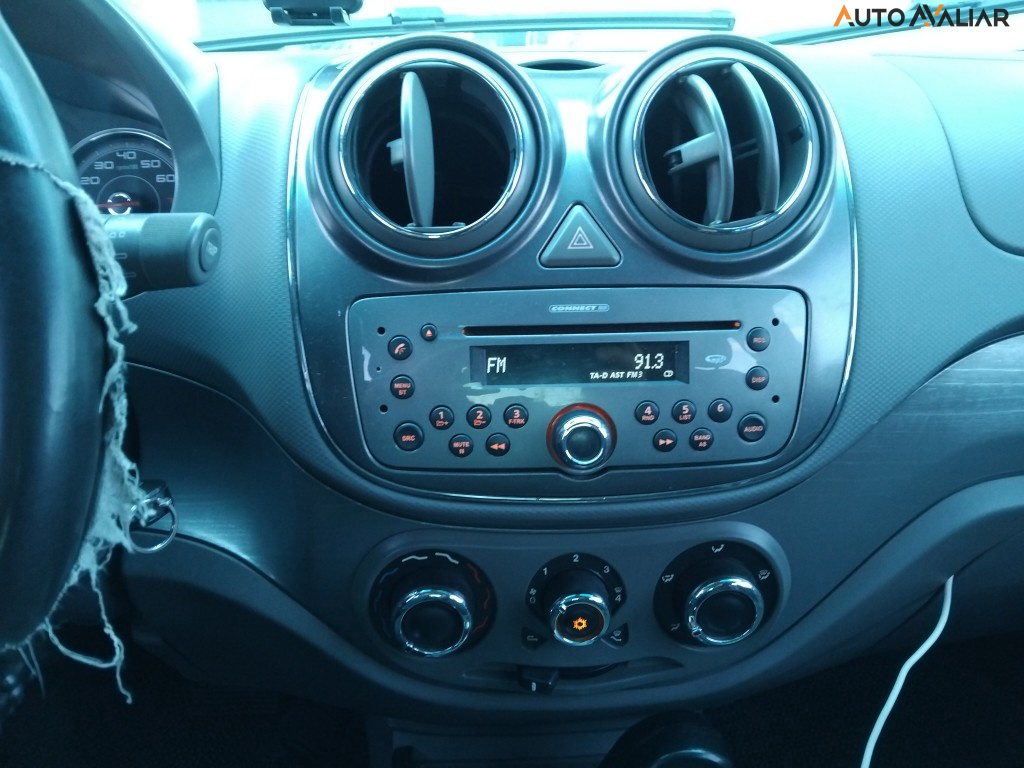 FIAT PALIO 1.6 MPI ESSENCE 16V FLEX 4P AUTOMATIZADO