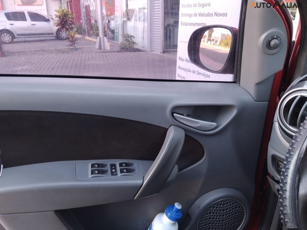 FIAT PALIO 1.6 MPI ESSENCE 16V FLEX 4P AUTOMATIZADO