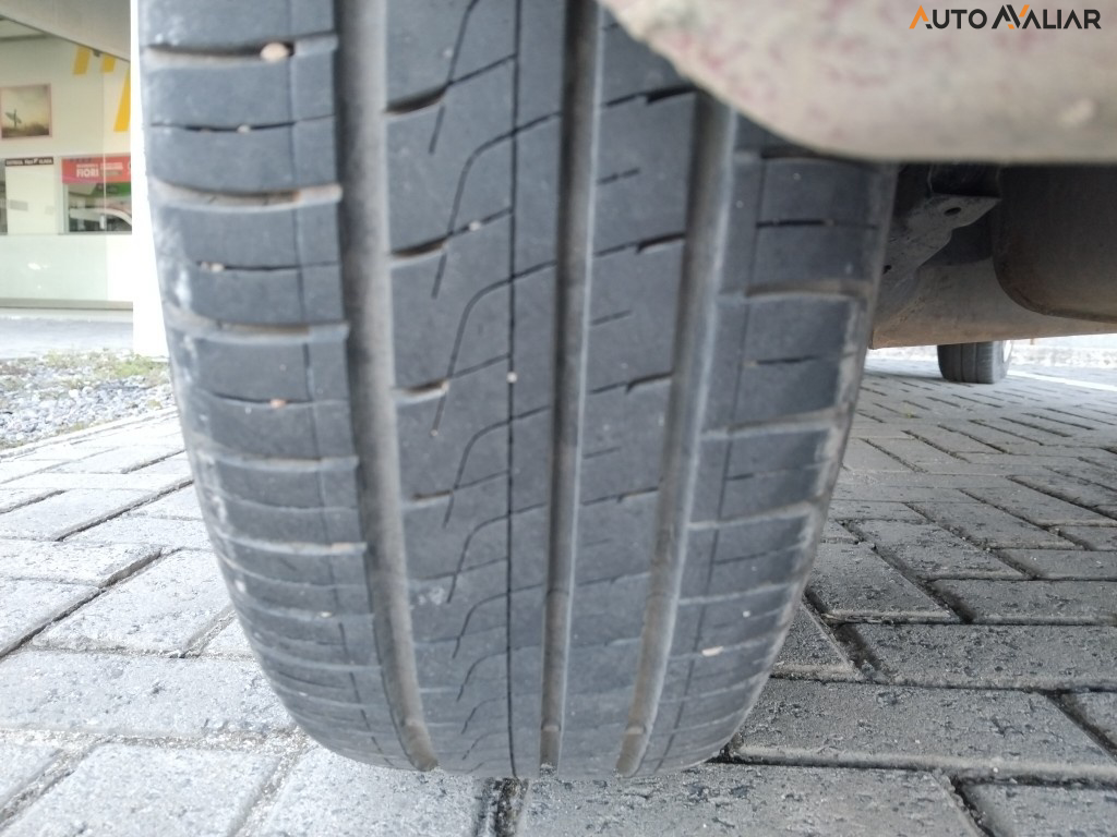 FIAT PALIO 1.6 MPI ESSENCE 16V FLEX 4P AUTOMATIZADO