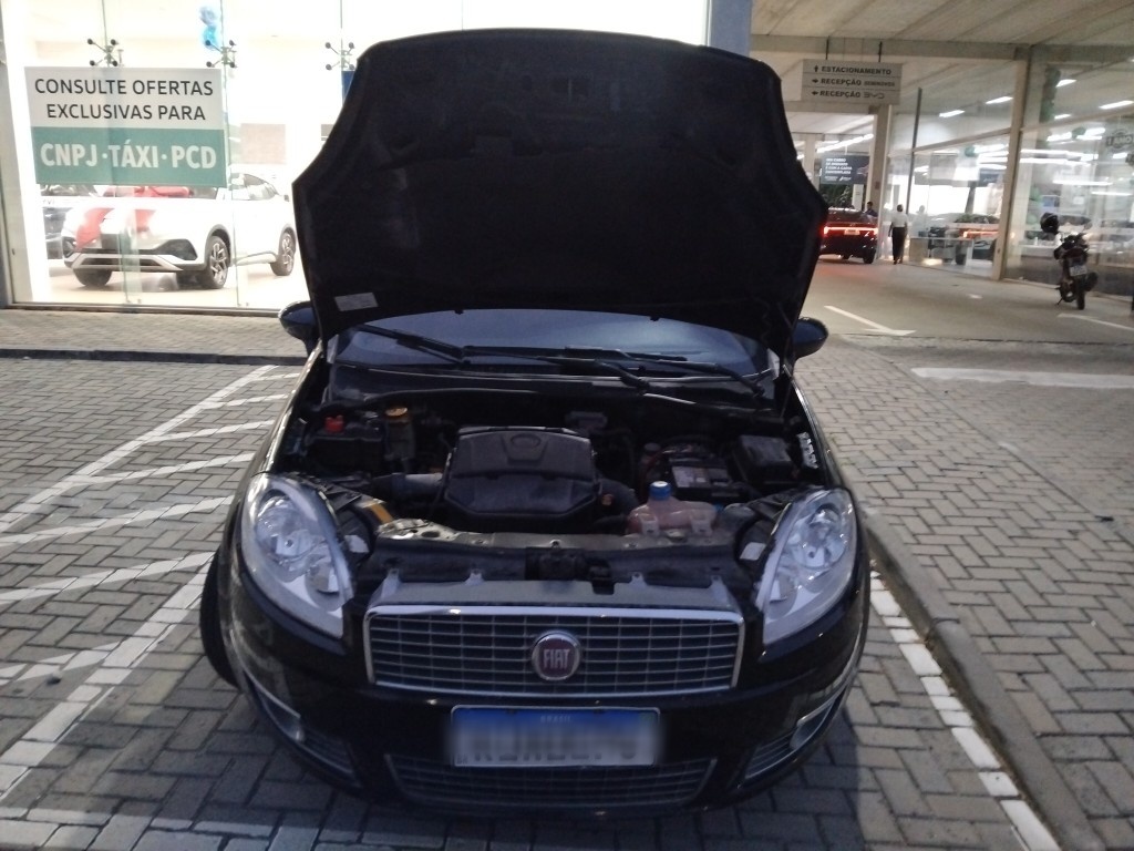 FIAT LINEA 1.8 ESSENCE 16V FLEX 4P MANUAL