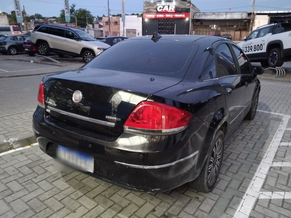 FIAT LINEA 1.8 ESSENCE 16V FLEX 4P MANUAL