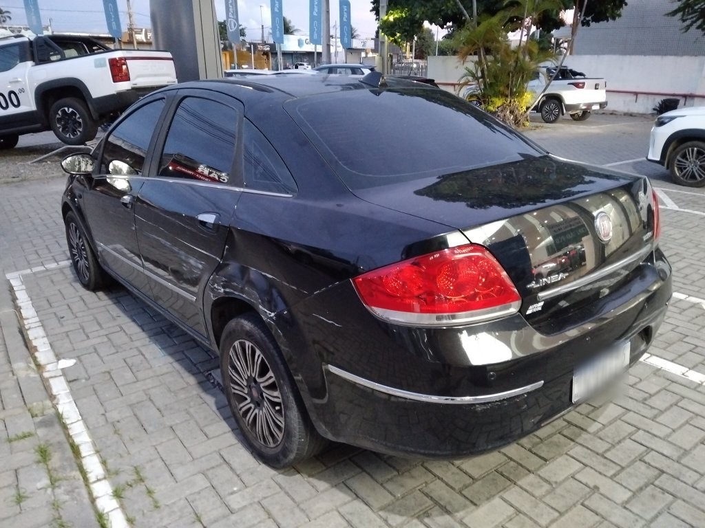 FIAT LINEA 1.8 ESSENCE 16V FLEX 4P MANUAL