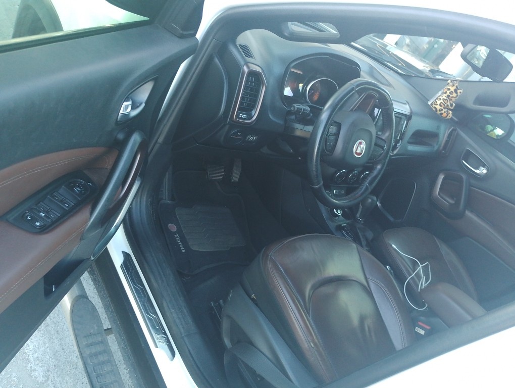 FIAT TORO 2.0 16V TURBO DIESEL RANCH 4WD AT9