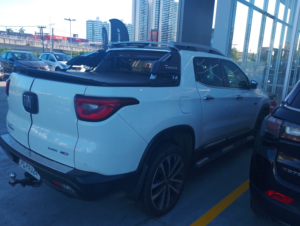 FIAT TORO 2.0 16V TURBO DIESEL RANCH 4WD AT9