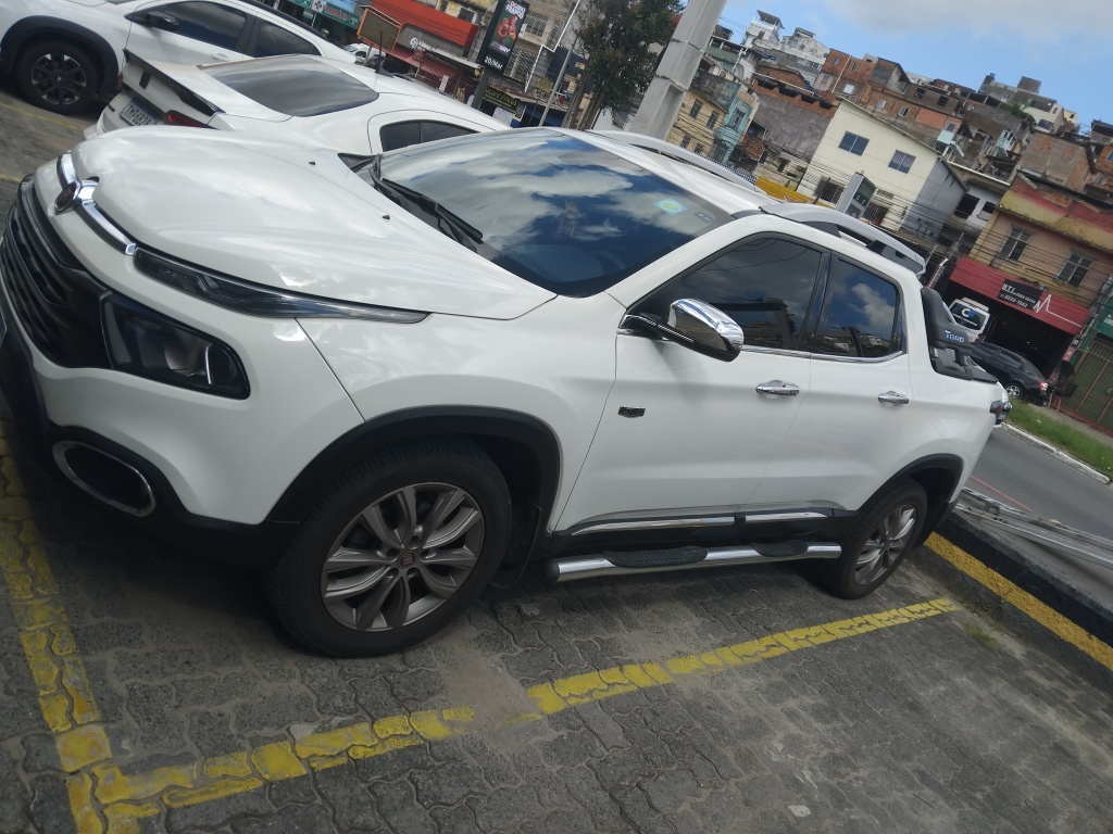 FIAT TORO 2.0 16V TURBO DIESEL RANCH 4WD AT9