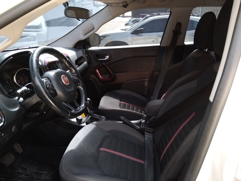 FIAT TORO 2.0 16V TURBO DIESEL FREEDOM 4WD AT9