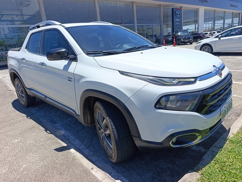 FIAT TORO 2.0 16V TURBO DIESEL VOLCANO 4WD AT9