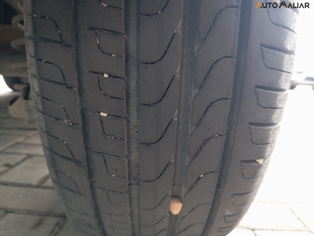 VOLKSWAGEN FOX 1.6 MSI TOTAL FLEX XTREME 4P MANUAL