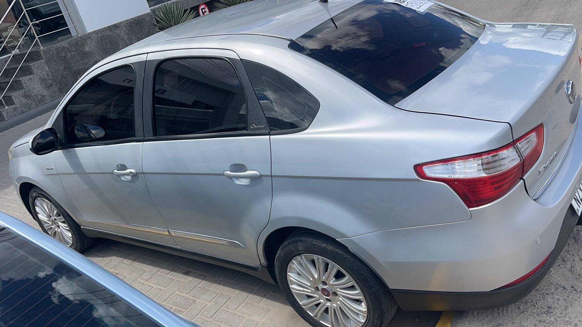 FIAT SIENA 1.6 MPI ESSENCE 16V FLEX 4P AUTOMATIZADO