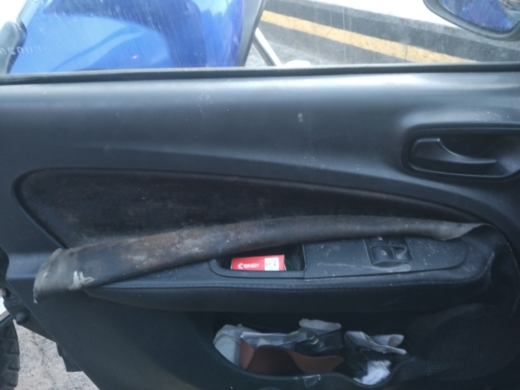 FIAT UNO 1.0 EVO ATTRACTIVE 8V FLEX 4P MANUAL