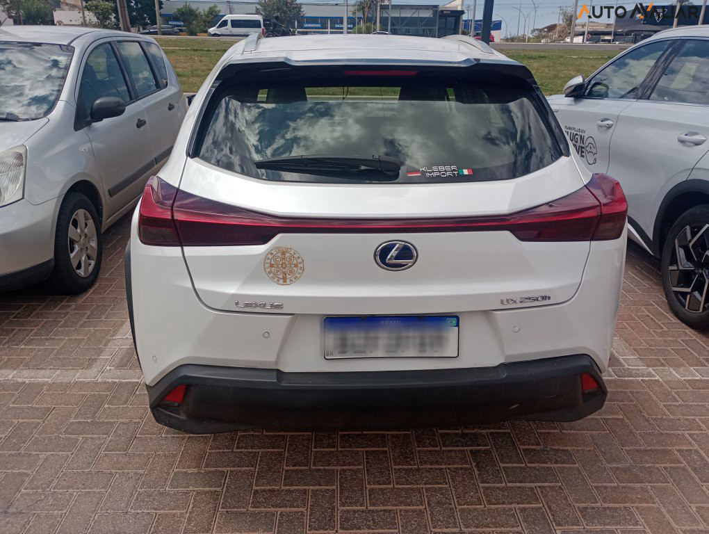 LEXUS UX 250H 2.0 VVT-I HYBRID DYNAMIC CVT