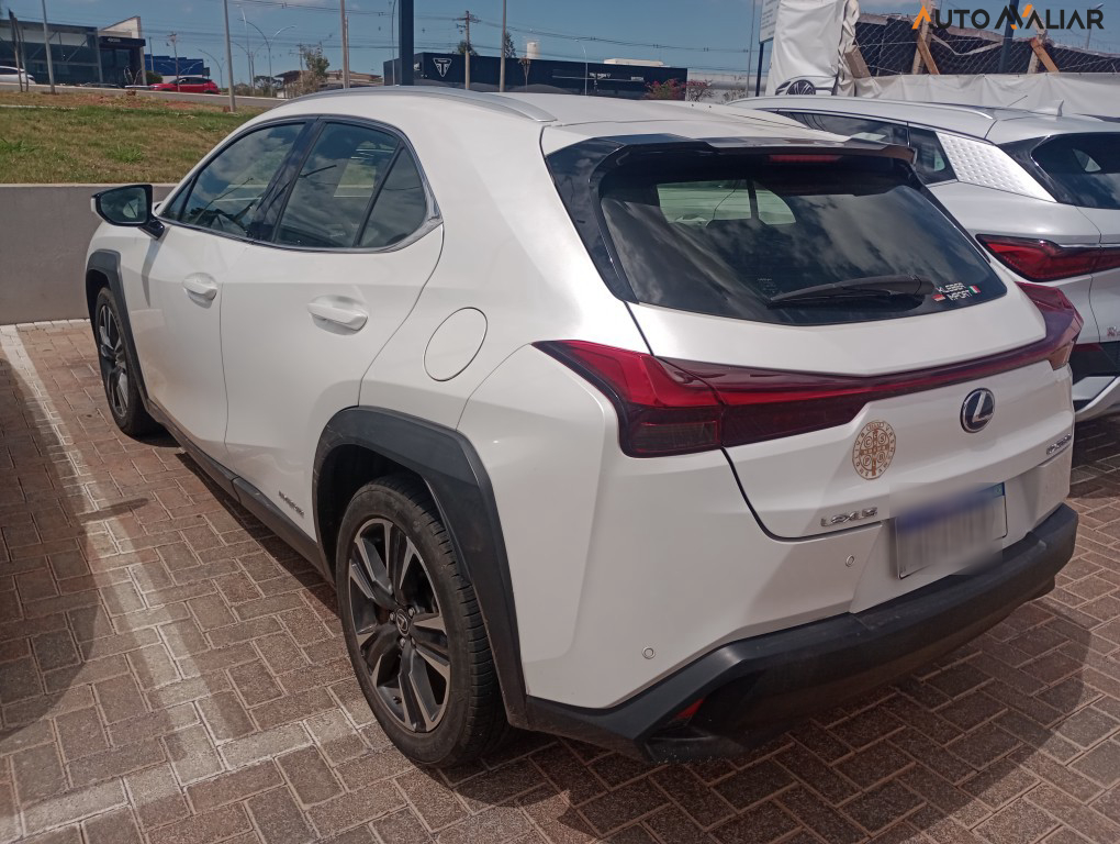 LEXUS UX 250H 2.0 VVT-I HYBRID DYNAMIC CVT