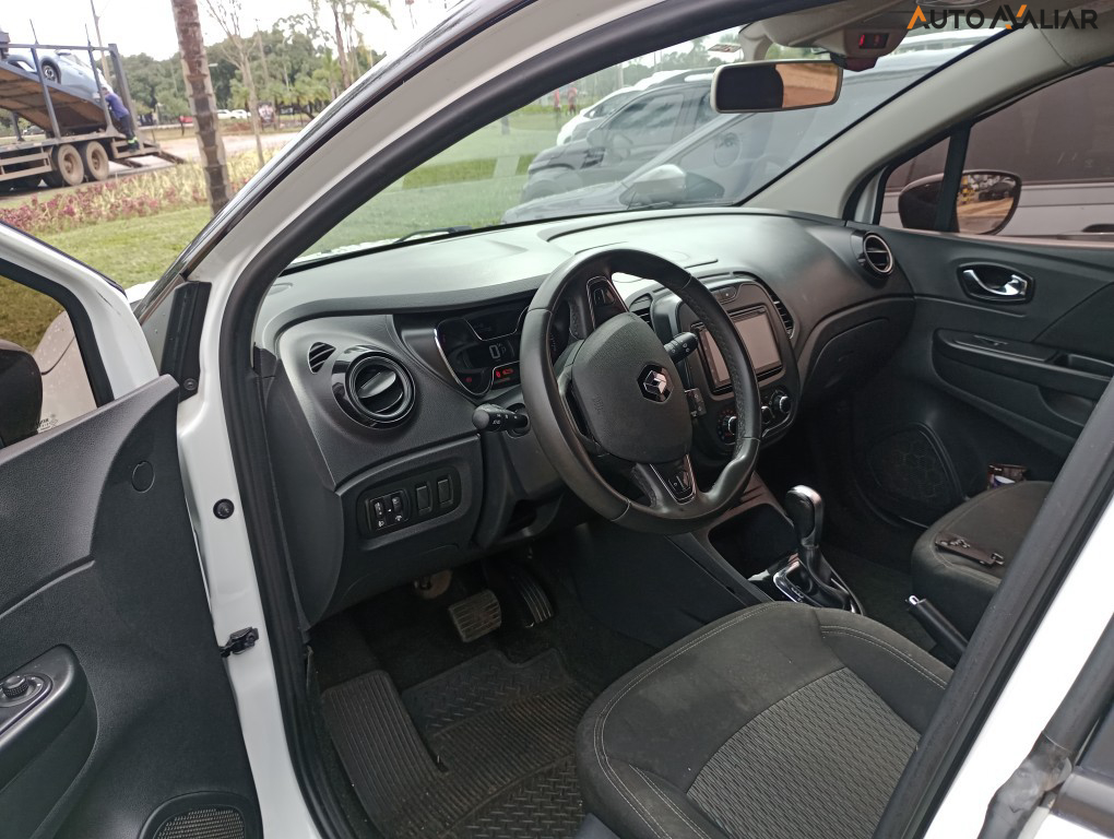 RENAULT CAPTUR 1.6 16V SCE FLEX LIFE X-TRONIC