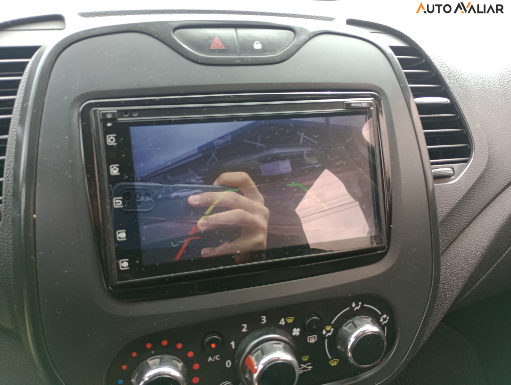 RENAULT CAPTUR 1.6 16V SCE FLEX LIFE X-TRONIC