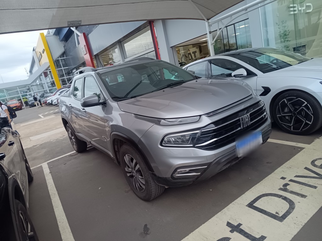 FIAT TORO 2.0 16V TURBO DIESEL FREEDOM 4WD AT9