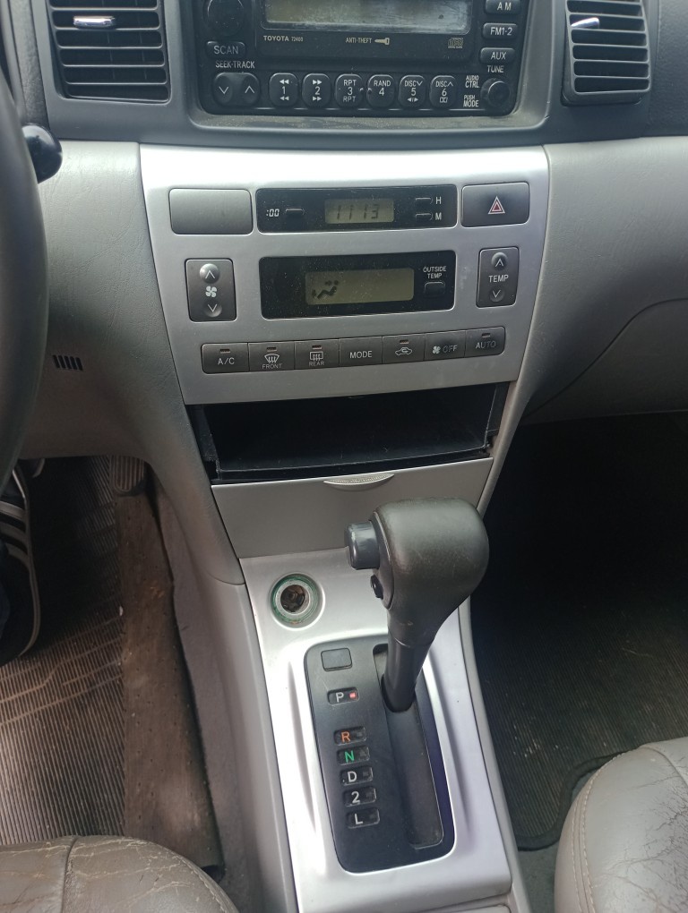 TOYOTA COROLLA 1.8 SE-G 16V GASOLINA 4P AUTOMATICO