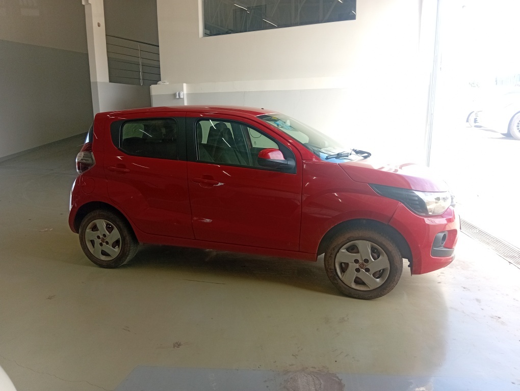 FIAT MOBI 1.0 8V EVO FLEX LIKE. MANUAL